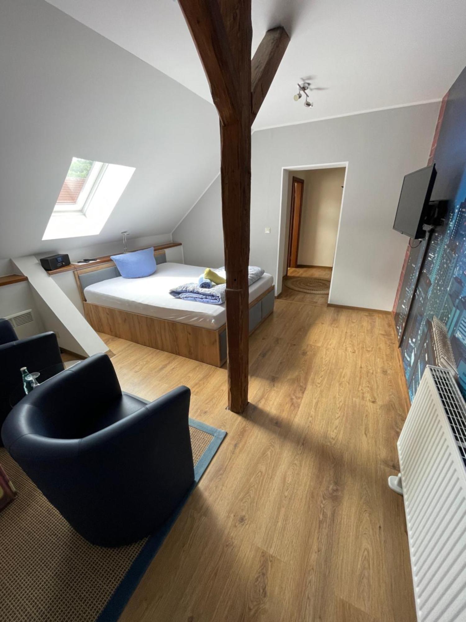 Pension Zum Alten Gasthaus Haensel Krauschwitz Экстерьер фото