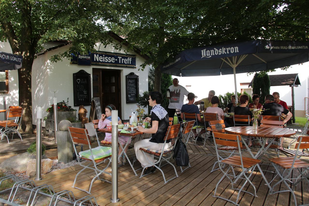 Pension Zum Alten Gasthaus Haensel Krauschwitz Экстерьер фото