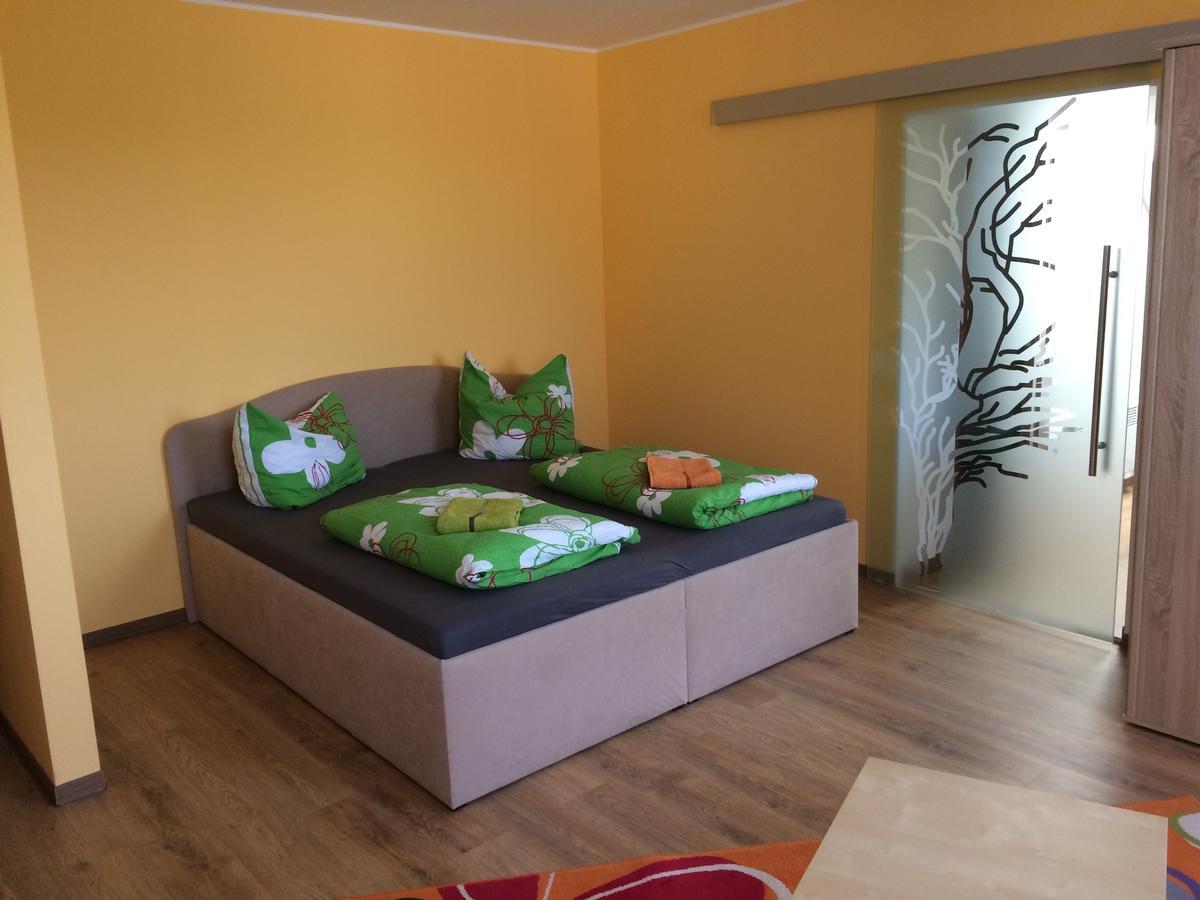 Pension Zum Alten Gasthaus Haensel Krauschwitz Экстерьер фото